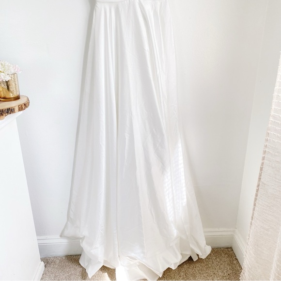 La Femme White Satin Ball Gown Size 00 Nwot - Picture 6 of 9